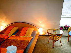 Schlafzimmer 2